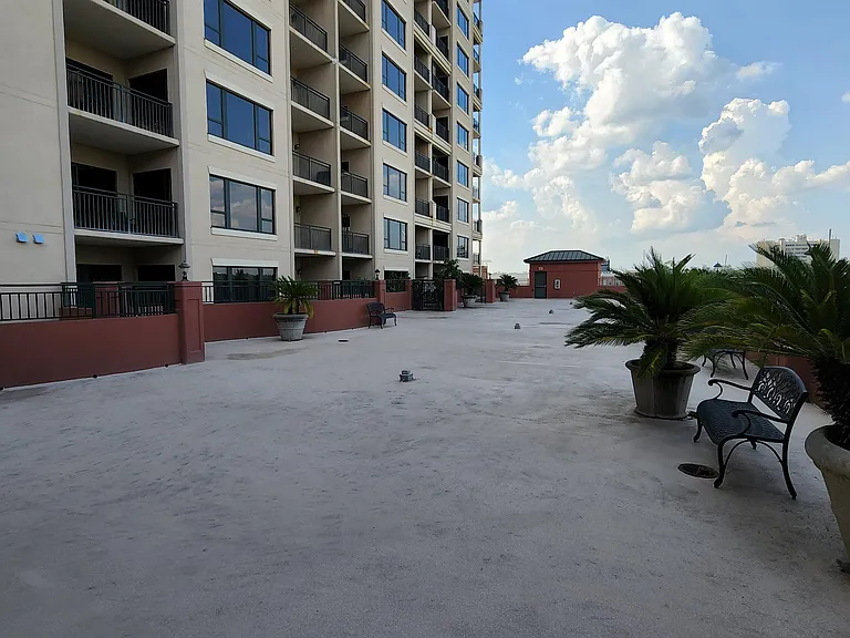121 N Monroe St #1208 — Photo 35