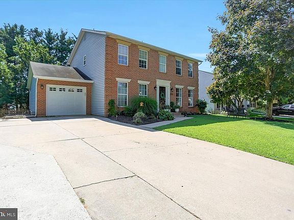 3rd image of 4513 Whetstone Ct