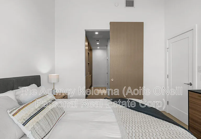 3389 Lakeshore Rd #603 — Photo 7