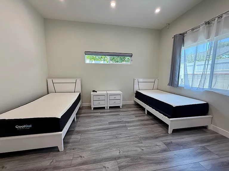 2428 N Lincoln St #101 — Photo 16