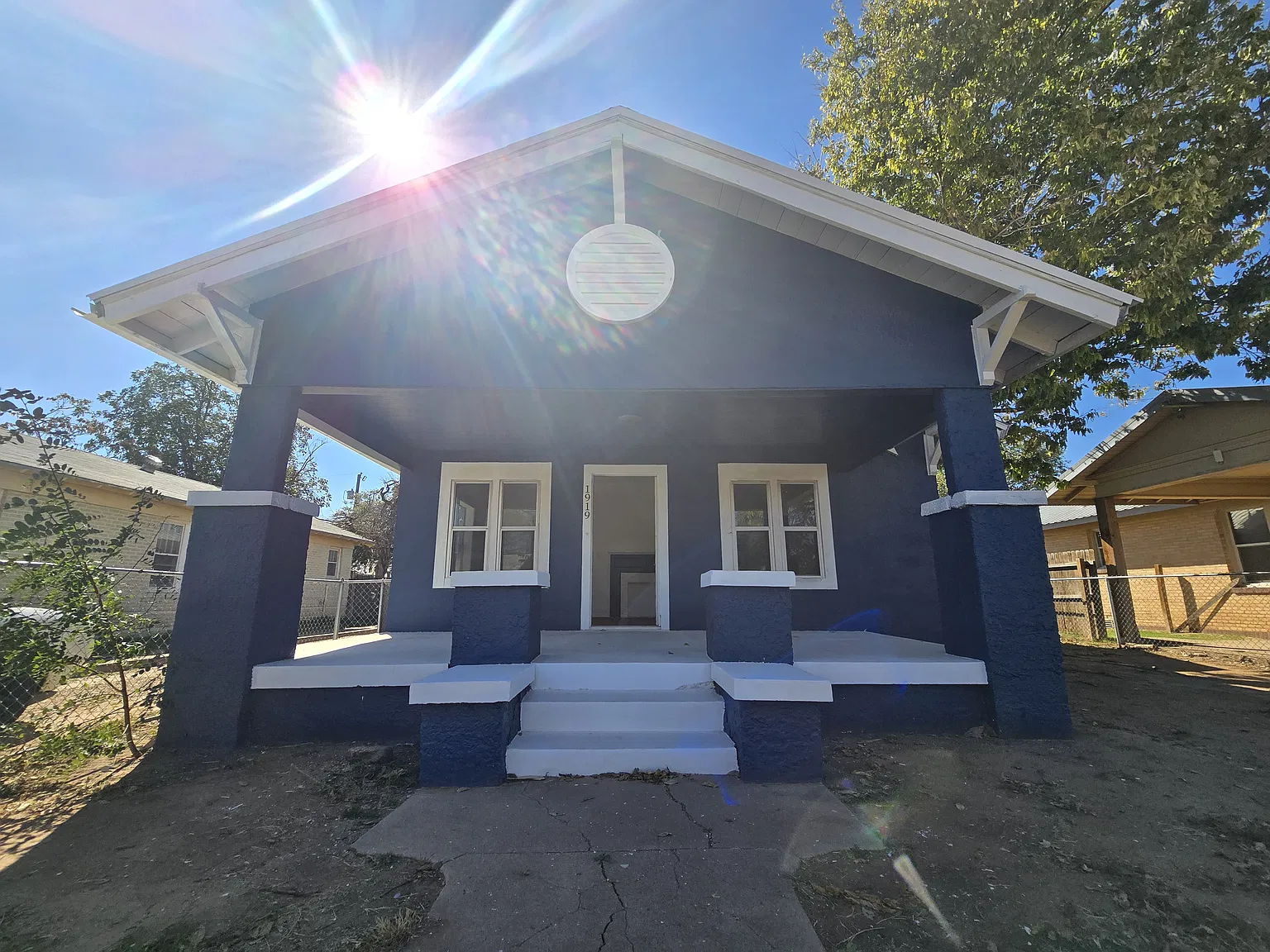 3 bed, 1328 sqft, $1,350 — Photo 1