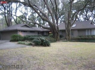 10 Oak Creek Dr, Hilton Head Island, SC 29928