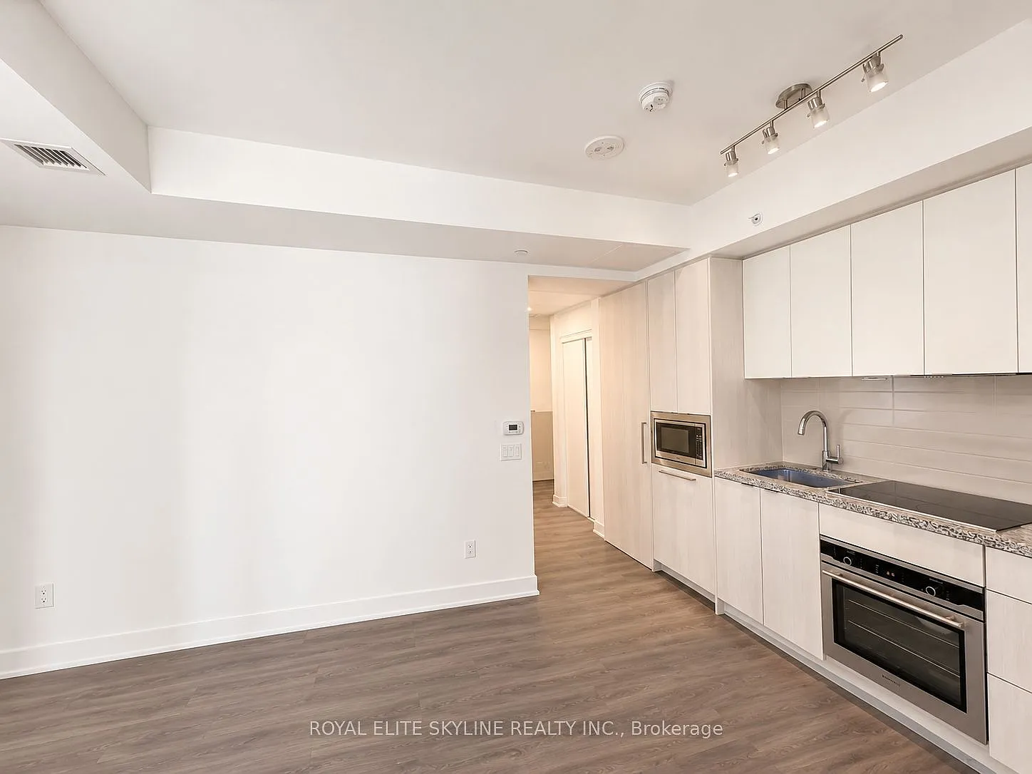 Studio, $1,890 — Photo 1