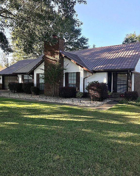 1st image of 3864 Cypress St