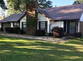 3864 Cypress St, Northport, AL 35475