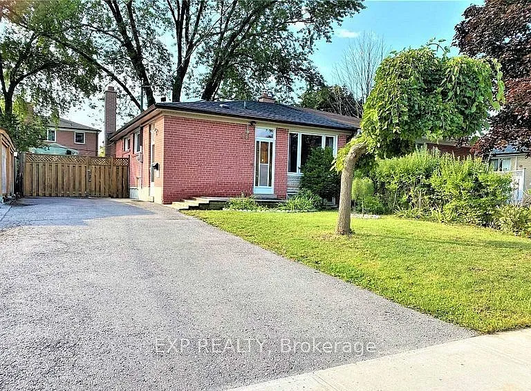 218 Ashlar Rd — Photo 1