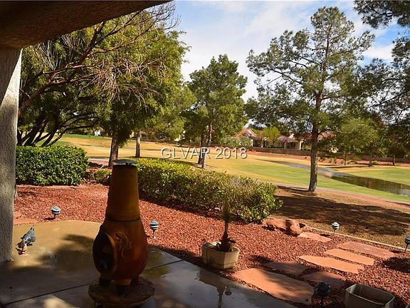 4th image of 2556 Golfside Dr