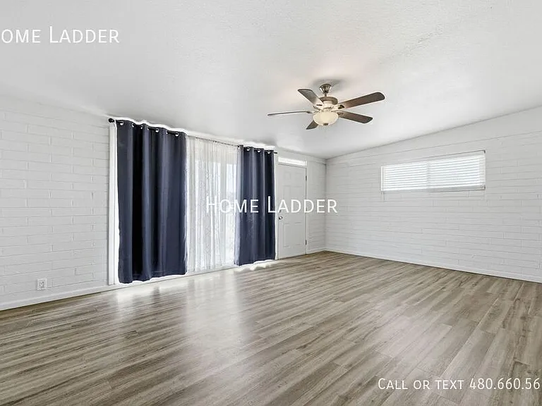 596 W Harding Ave — Photo 4