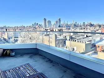 Rented by R New York