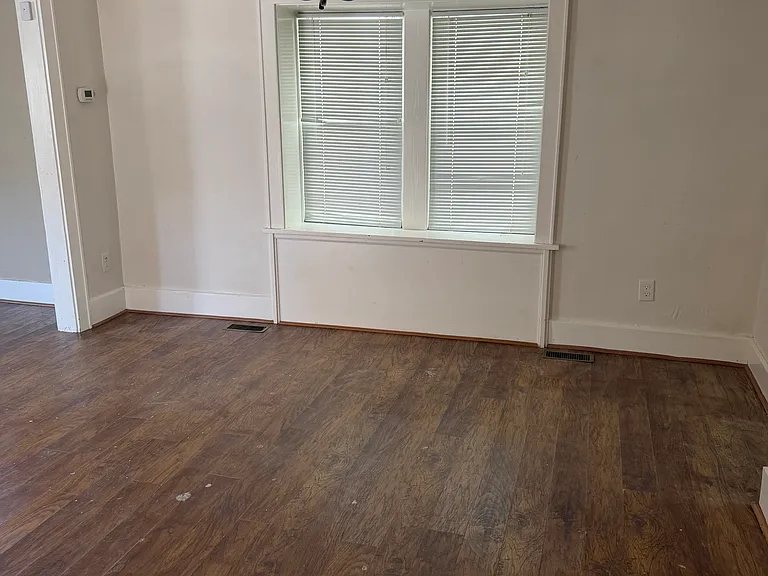 685 Brown St — Photo 6