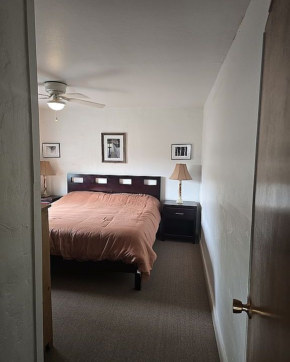 1st image of 270 W Sunset Blvd