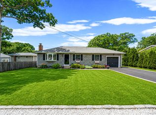 38 W 1st St, Ronkonkoma, NY 11779