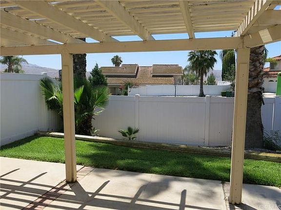 4th image of 2671 Gerry Cir