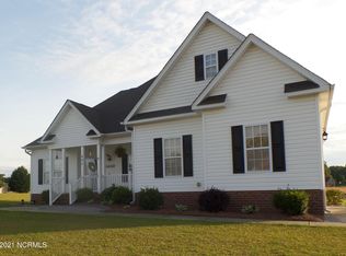 442 Arden Ridge Dr, Grimesland, NC 27837