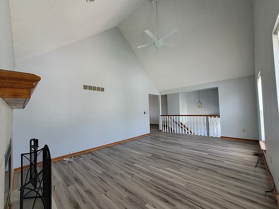 3rd image of 3525 NW 70th St
