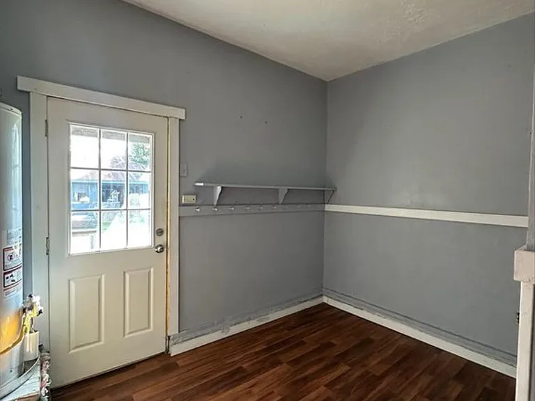 2309 Bradford St — Photo 15