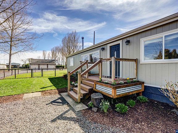 2nd image of 3854 Buena Vista Rd S