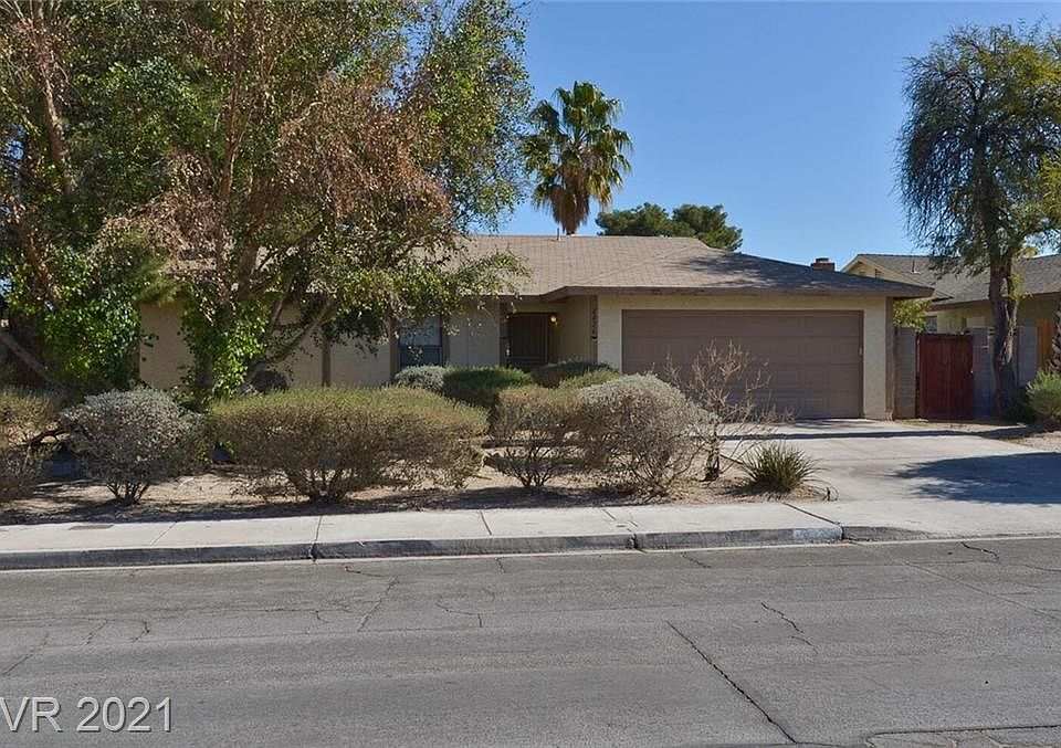 1st image of 2426 La Luna Dr