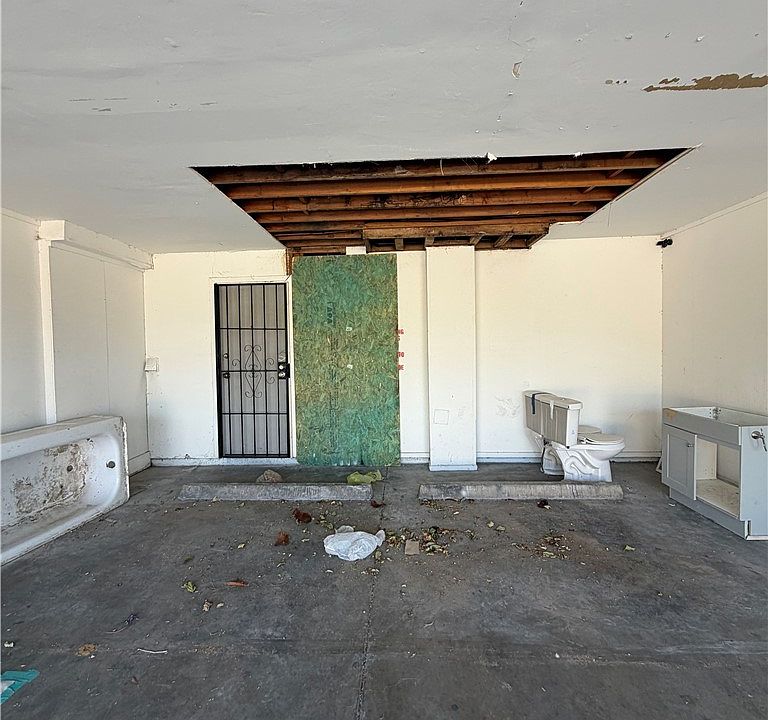 1st image of 4710 Roberta St Unit 2