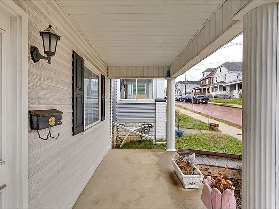 2nd image of 324 Beech St