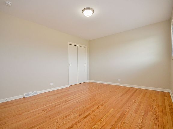 2nd image of 3021 Lynn Ct #3031