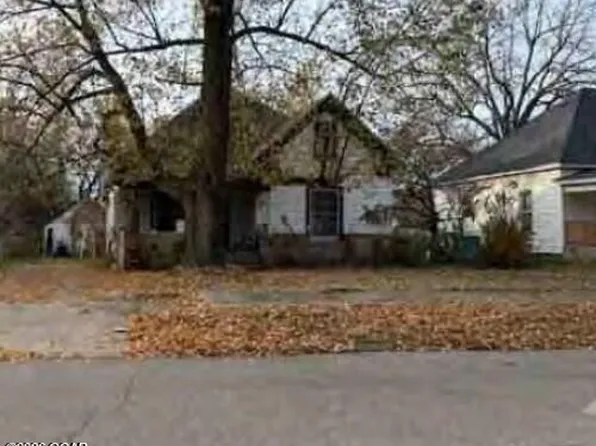 1636 W Atlantic St, Springfield, MO 65803