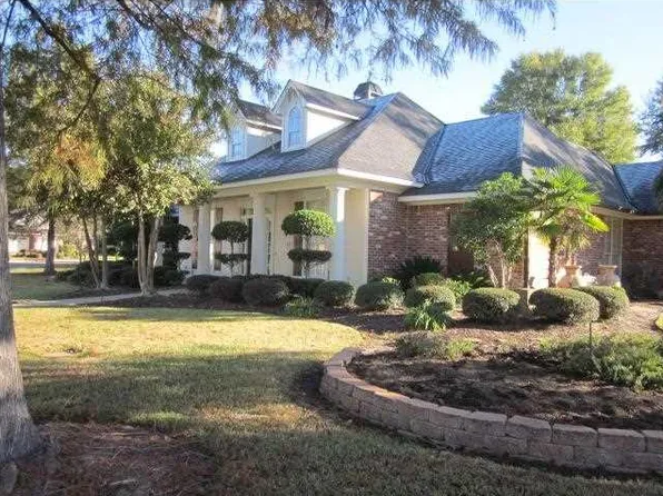 405 Grand Oaks Dr, Shreveport, LA 71106