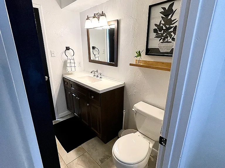 5763 Shadydell Dr — Photo 20