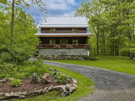 2nd image of 156 Darlingside Dr