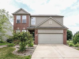 422 Savannah Ln, Chelsea, MI 48118