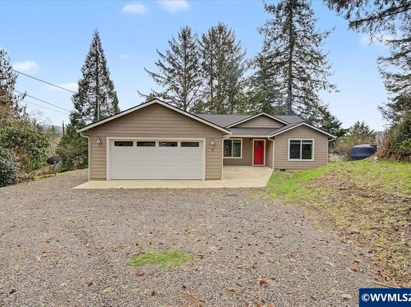 9 N Moolack Way, Otis, OR 97368