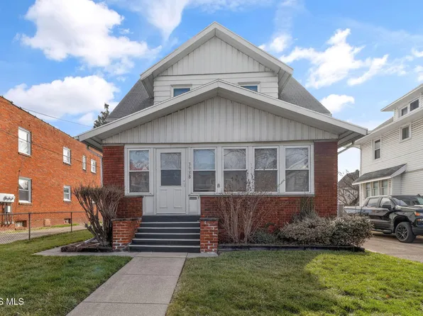 3938 Berkeley Dr, Toledo, OH 43612