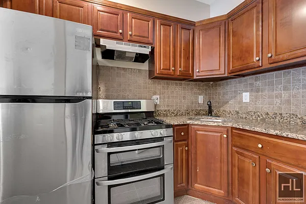 Rented by Highline Residential | media 29