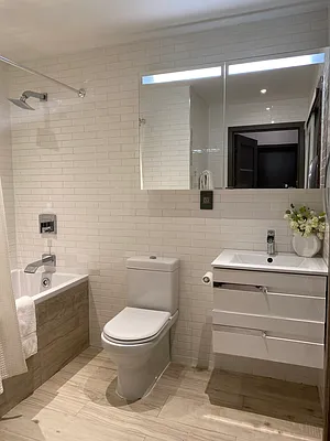 Sold by Flat Iron Real Estate | media 10