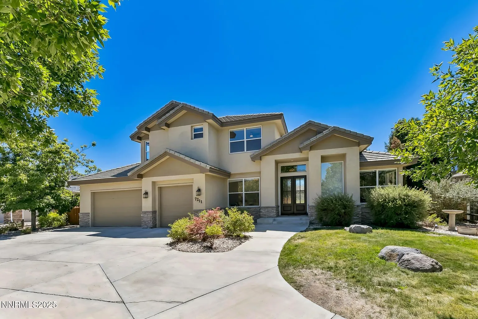 7211 Silver King Dr photo 1