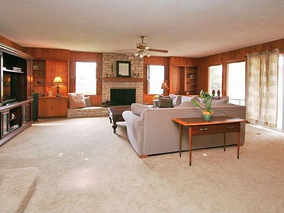2nd image of 9611 Lantana Dr