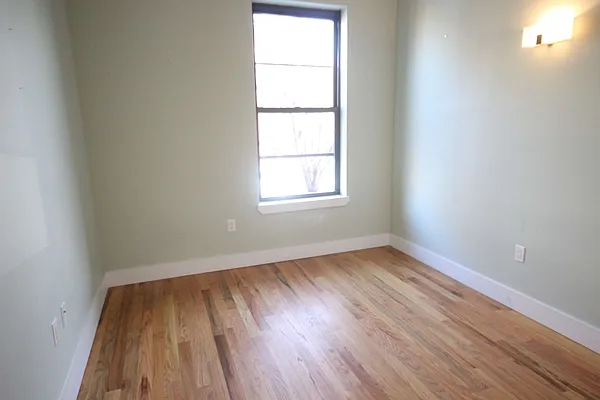 Rented by Nooklyn NYC LLC | media 20
