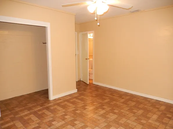 1518 Pepper Dr, Tallahassee, FL 32304