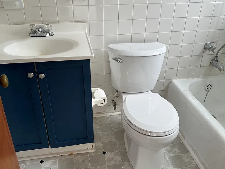 2703 SE Indiana Ave #3 — Photo 7