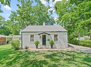 236 W Park St, Gardner, KS 66030