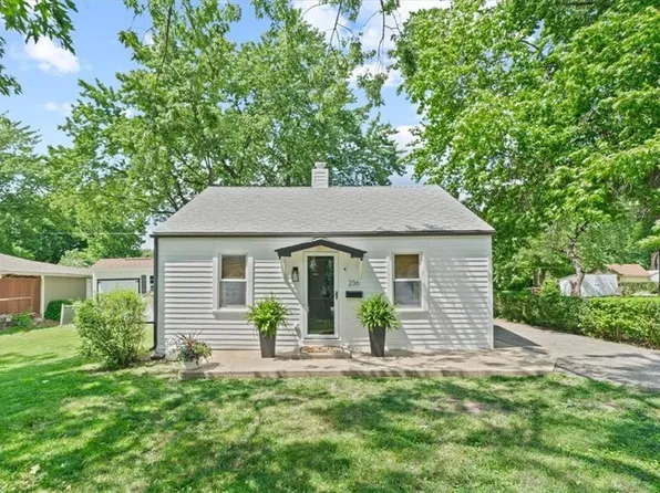 236 W Park St, Gardner, KS 66030