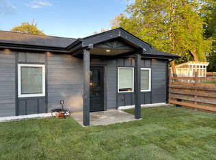 423 17th St NW #2, Puyallup, WA 98371