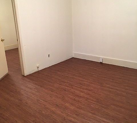 2nd image of 802 N Franklin St