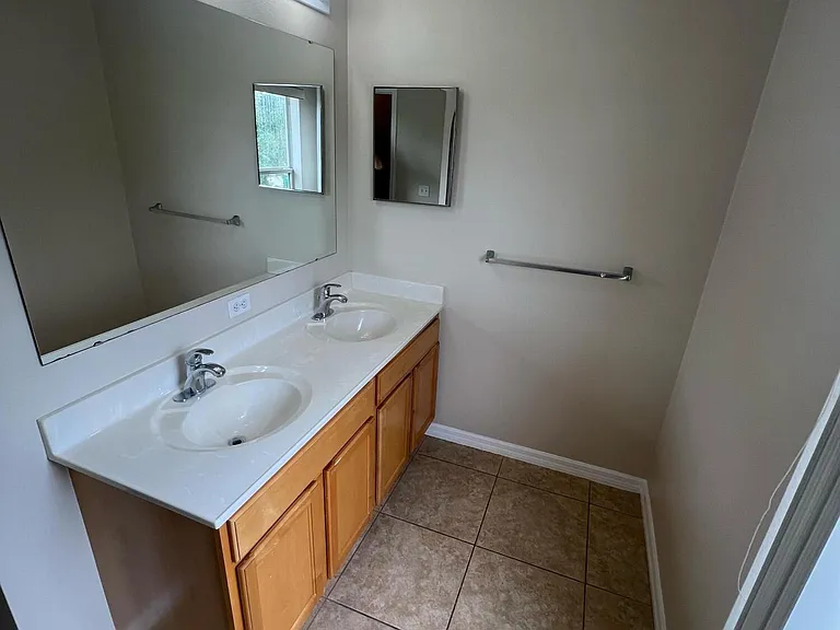 2109 Maeve Cir — Photo 10