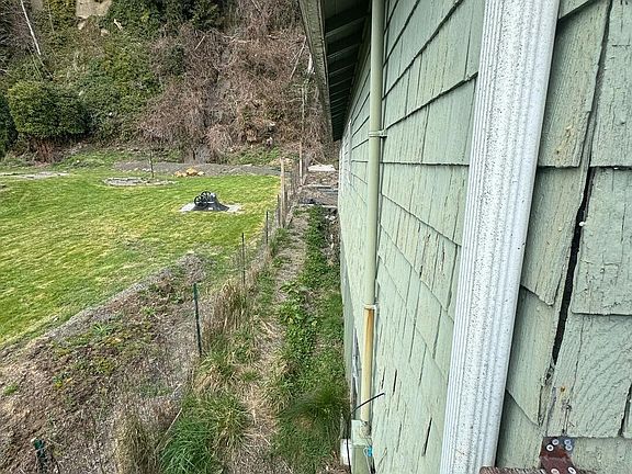 4th image of 2613 Queets Avenue