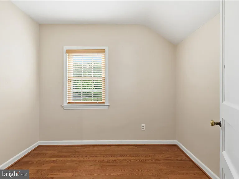 2310 Churchill Rd — Photo 9