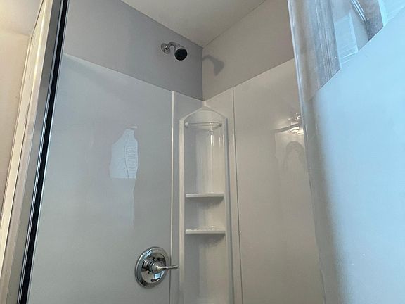4th image of 4128 Quincy St #1