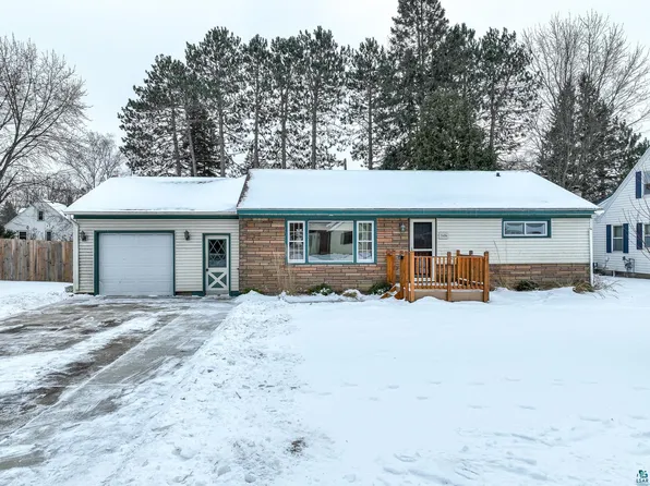 1404 Summit Ave, Cloquet, MN 55720