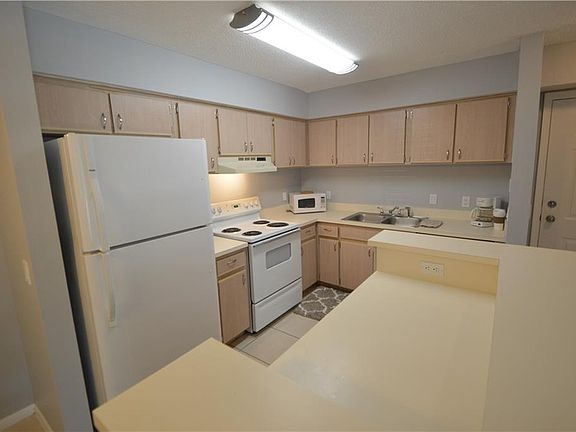3rd image of 9481 Highland Oak Dr Unit 803