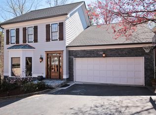 34 Ridgemere Trce, Sandy Springs, GA 30328